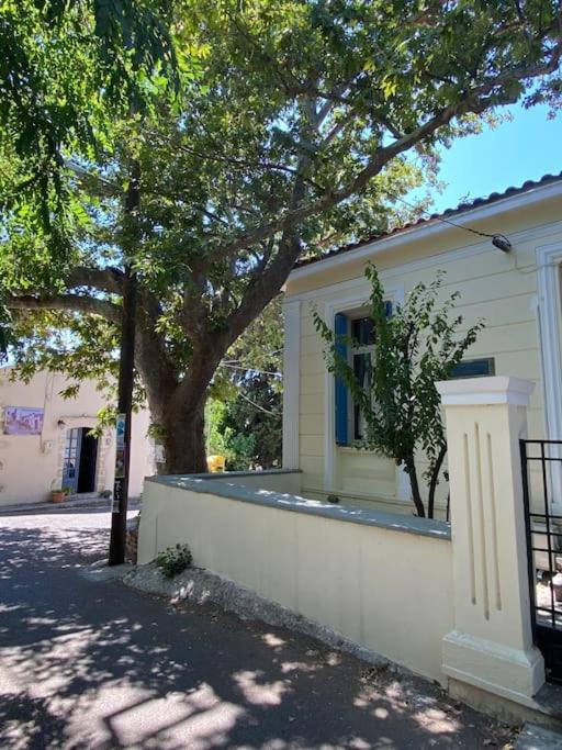 Yioklima - Renovated Neoclassical House With Two Bedrooms Vámosz Kültér fotó
