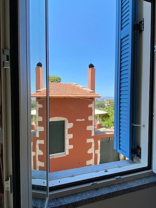 Yioklima - Renovated Neoclassical House With Two Bedrooms Vámosz Kültér fotó